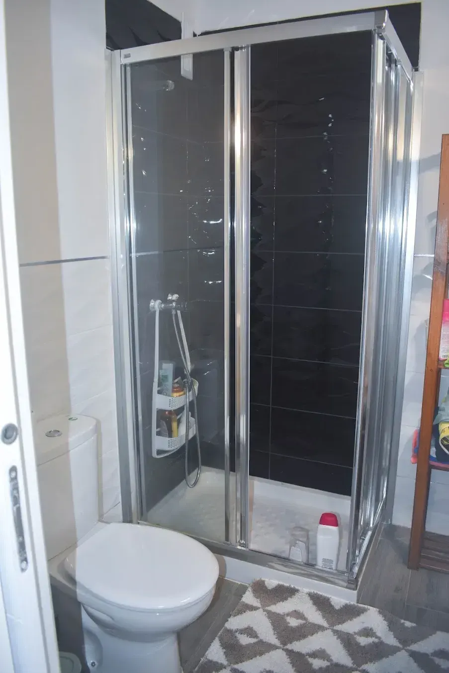 Baño completo con ducha